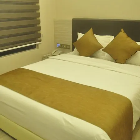 Geobay Hotel Johor Bahru Exterior photo